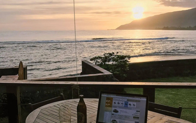 Tahiti Surf Beach Paradise