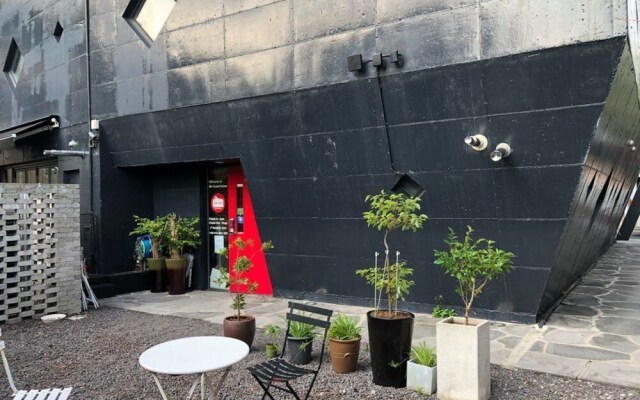 Mir Guesthouse - Hostel