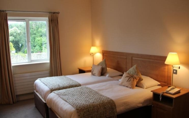 Deebert House Hotel