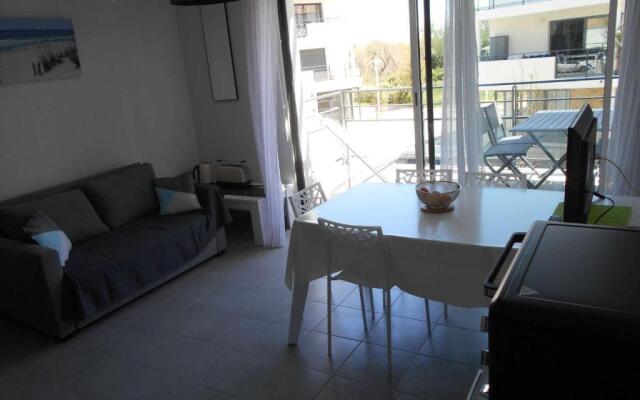 Appartement Le Grau-du-Roi, 2 pièces, 4 personnes - FR-1-250-175