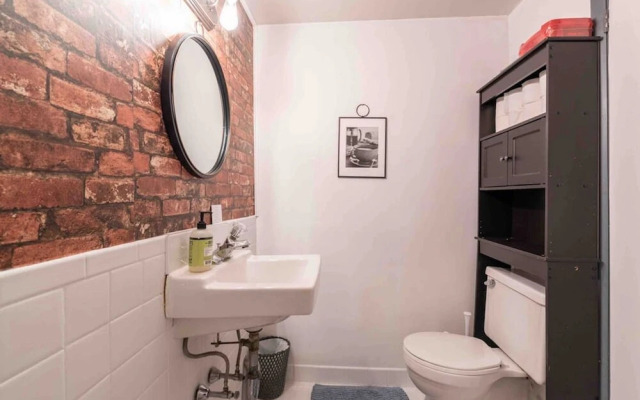 1918 Duplex with Character City Center