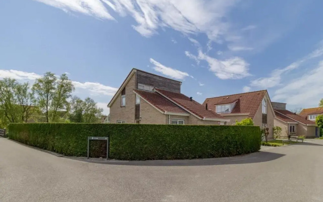 Spacious Holiday Home With Garden