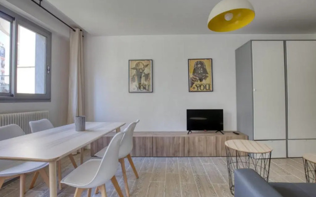 Superb Apartment Near The Bassin De La Villette