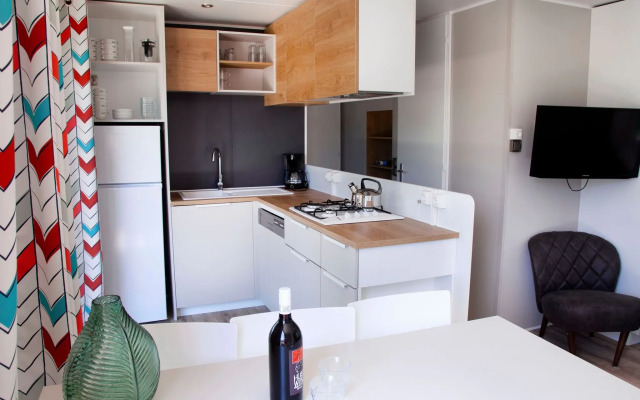 Nice Chalet With AC, on the Drents-friese Wold