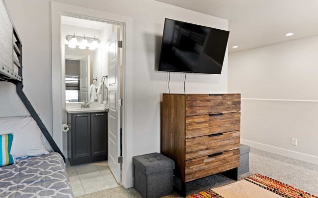 Desert Repose by RedAwning