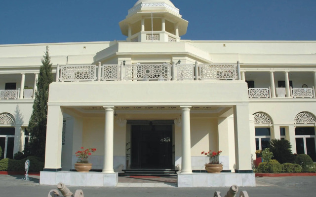 The Lalit Laxmi Vilas Palace