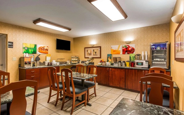 Quality Inn Near China Lake Naval Station