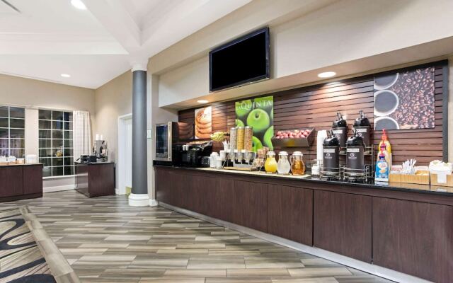 La Quinta Inn & Suites Birmingham Homewood