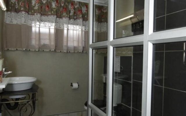Dormio Manor Guest Lodge