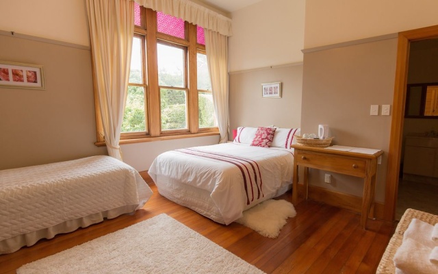 St. Itas Guesthouse – Guest Rooms – Rakaia
