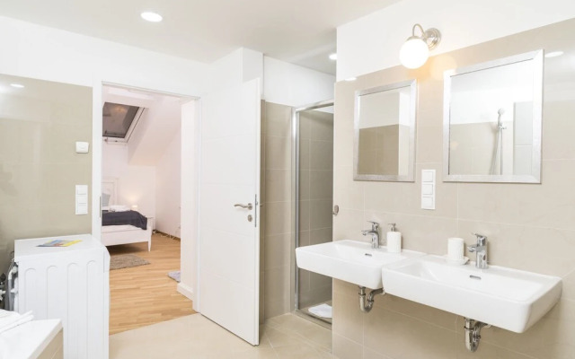 Rennweg Rooftop by Welcome2vienna