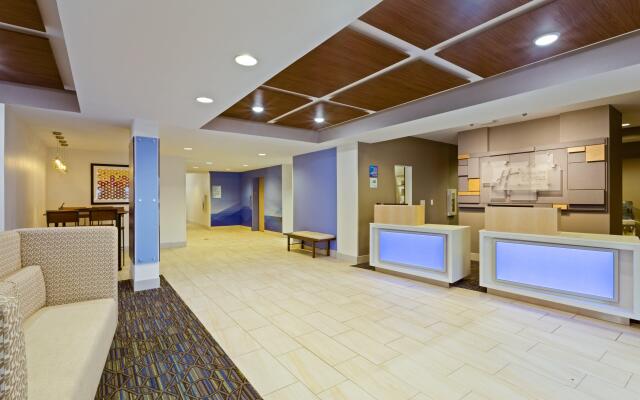 Holiday Inn Express Hotel & Suites Tavares - Leesburg, an IHG Hotel