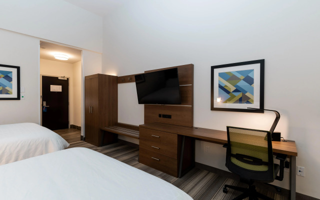 Holiday Inn Express & Suites Edmonton SW - Windermere by IHG