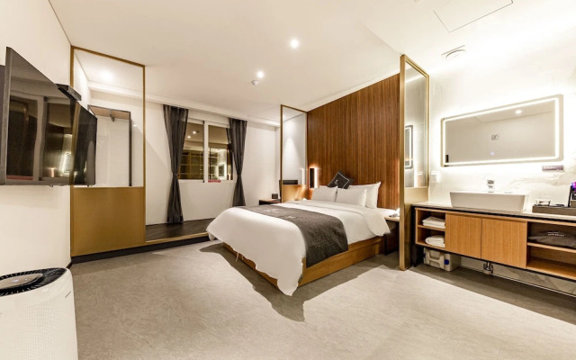 Gwangju K Hotel