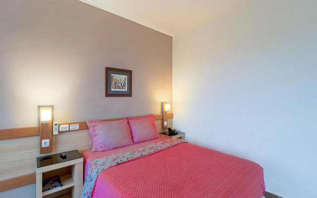 Citrus House Hotel – Guest Rooms – Bogor