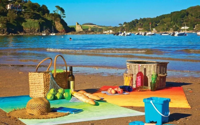 1 Combehaven