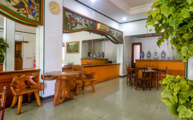 RedDoorz near XT Square Yogyakarta