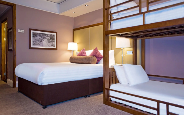 Sandman Signature London Gatwick Hotel