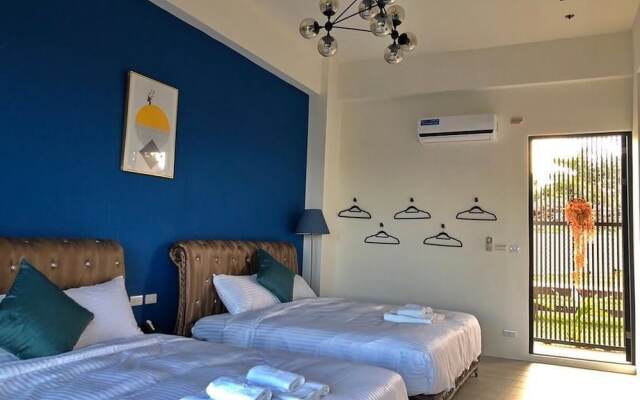 Easy Inn