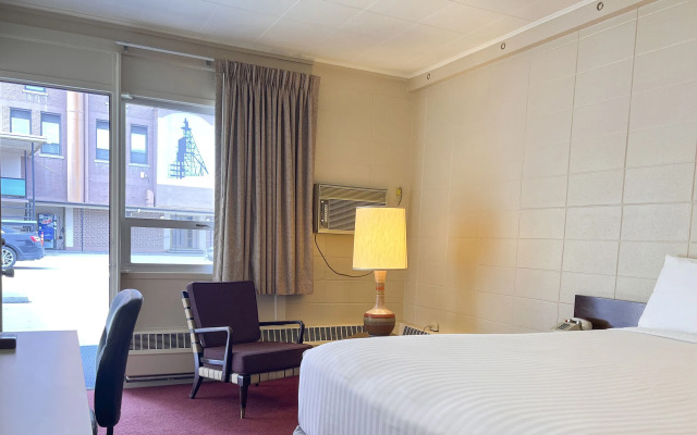 Finlen Hotel and Motor Inn