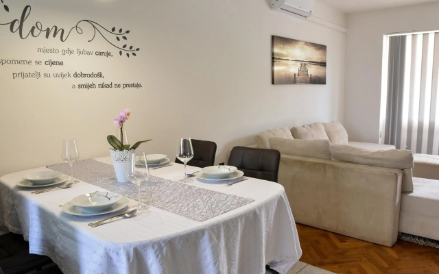 Apartment Summer Breeze