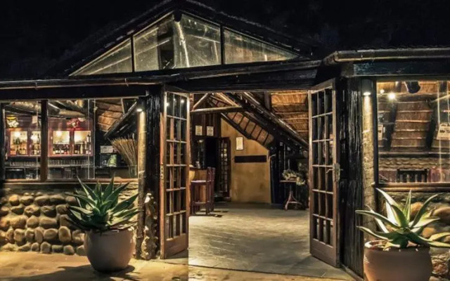 Round The Bend Lodge