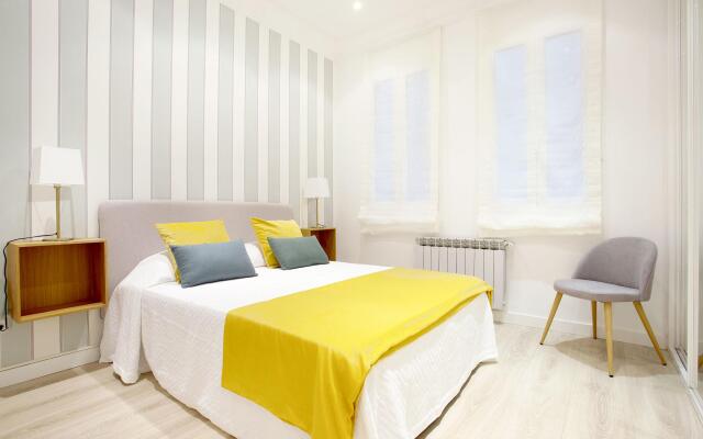 Wonderful 2 bedroom apartment perfect location . Chamberí