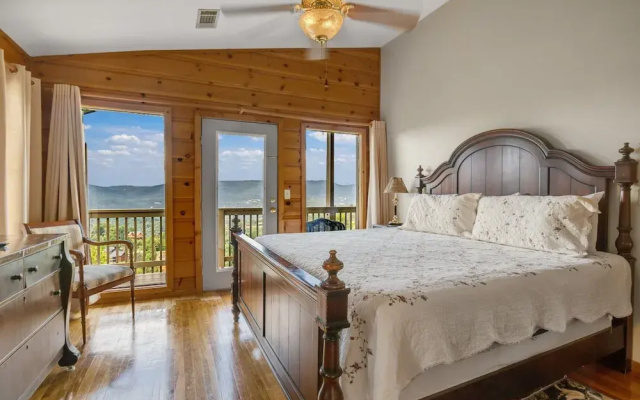 4BR Mountain View Cabin