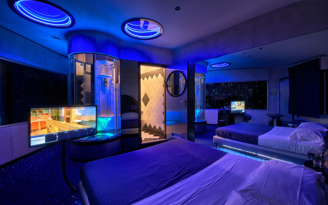 Motel K Suite A Tema & Wellness