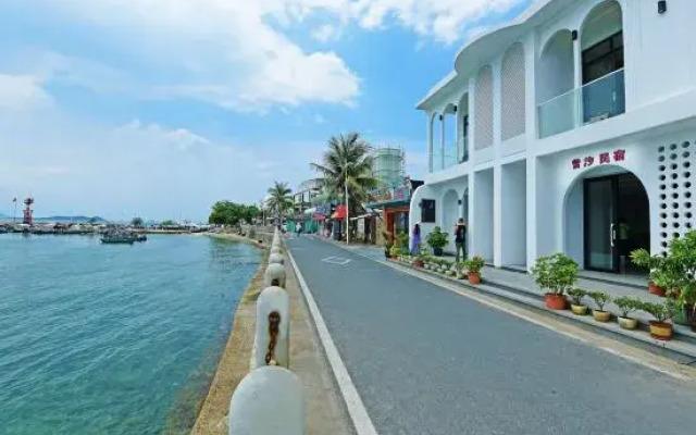 Cengxi Island Hostel