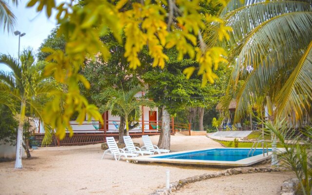 Royal Palm Bacalar Cabañas & Lagoon Club
