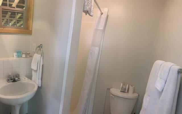 Barefoot Villas Room 2 Owl