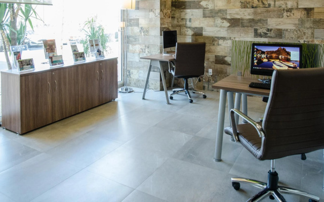 Holiday Inn Express & Suites Celaya by IHG