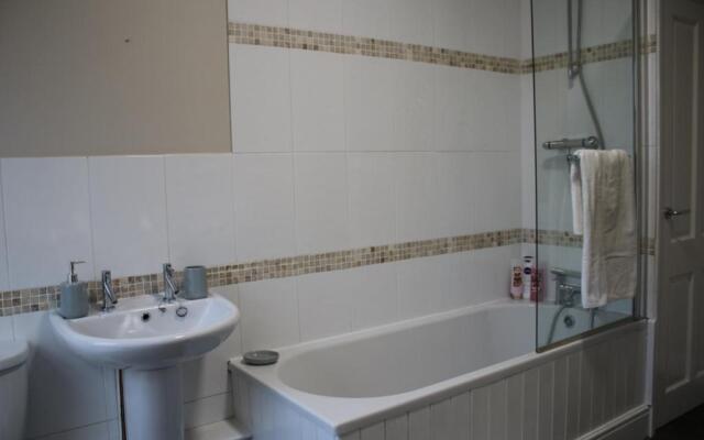 Carvetii - Quentin House - Near Hospital, max 7 ppl