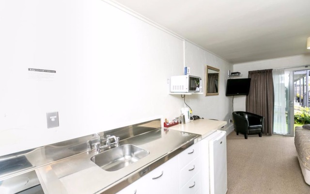 16 Northgate Motor Lodge