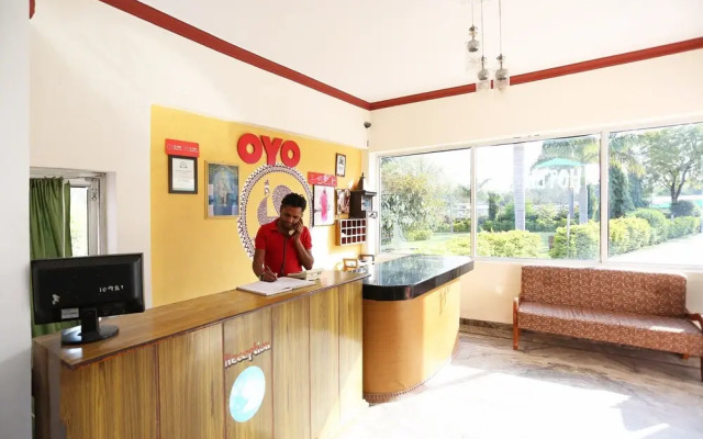 Oyo 29925 Hotel Green House