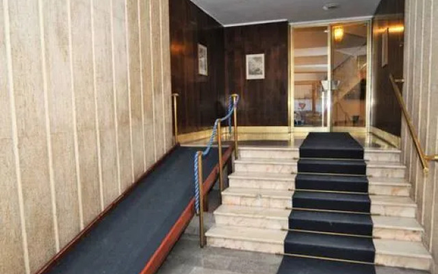 White Apartment San Pietro