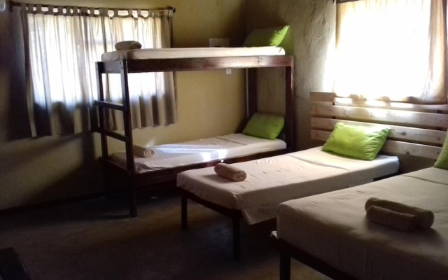 Phokoje Bush Lodge