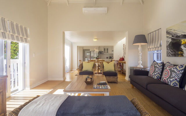 Thesen Islands Holiday House