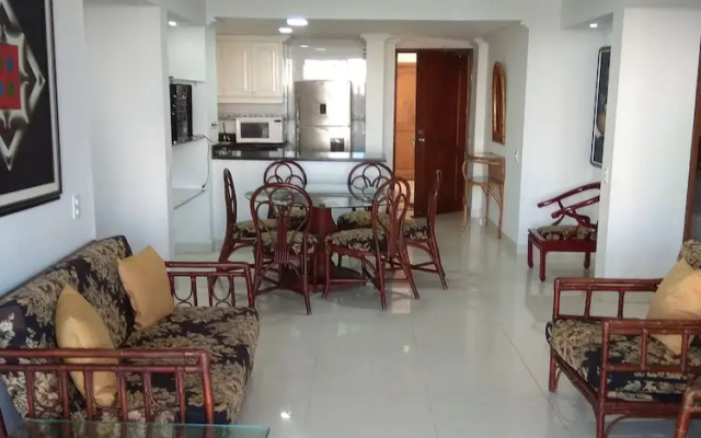 Apartamento con Balcn y Vista a la Baha del Laguito - Apartment in Cartagena - Photo 5