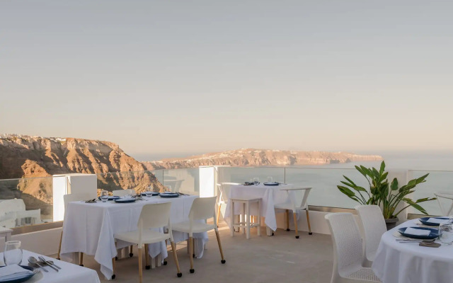 Apeiron Blue Santorini - Sustainable Adults Only 14+