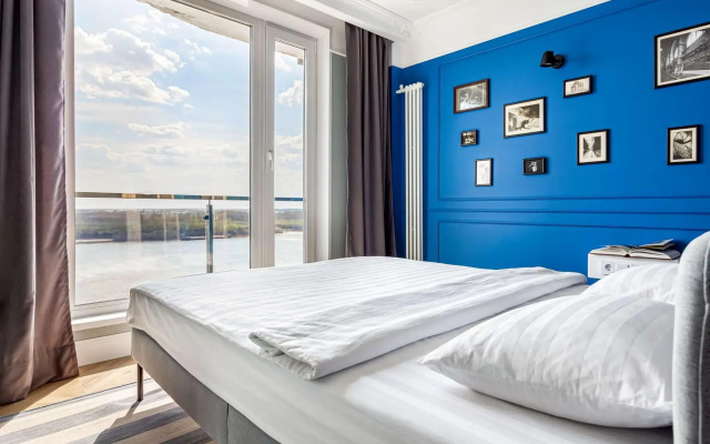 Архитектор на улице 60 лет Октября 10