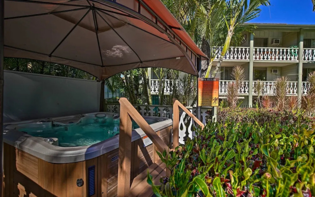Kailua Studio w/ Pool Access & Garden Views!
