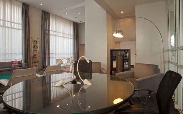 Quality Suites Alphaville