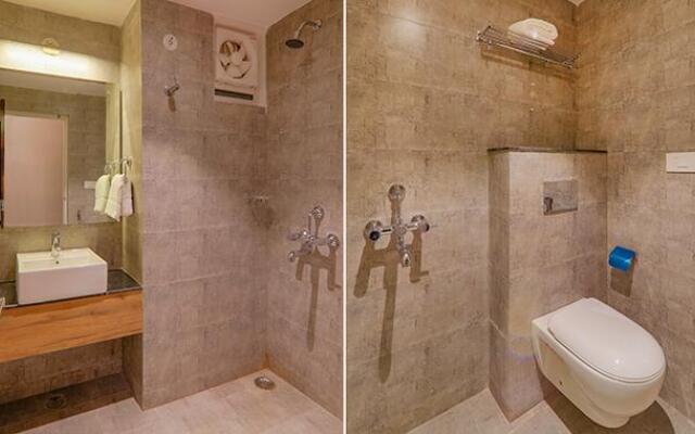 Fabhotel Pratham Inn