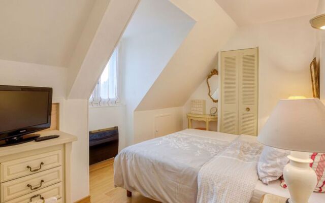 House Philblue Saint Philibert