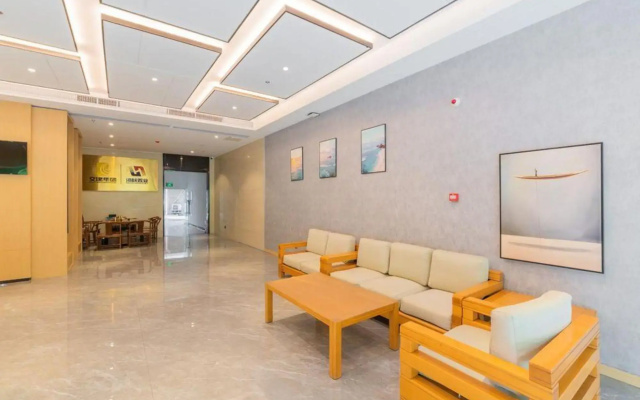 GreenTree Inn Express Hotel (Jinshan Avenue, Juyuanzhou Metro Station)