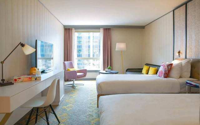 Renaissance Paris La Defense Hotel