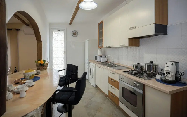 YourHome - Aury House