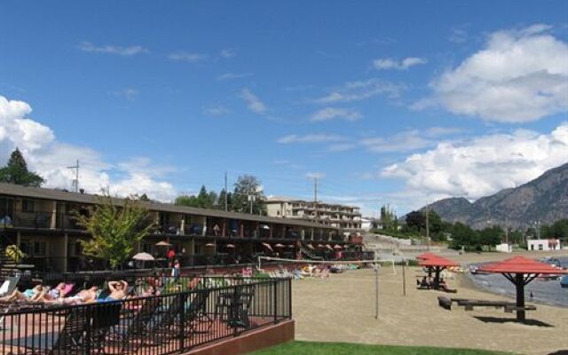 Safari Beach Resort